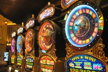 Egypt's Book of Mystery slot game interface on qqholic